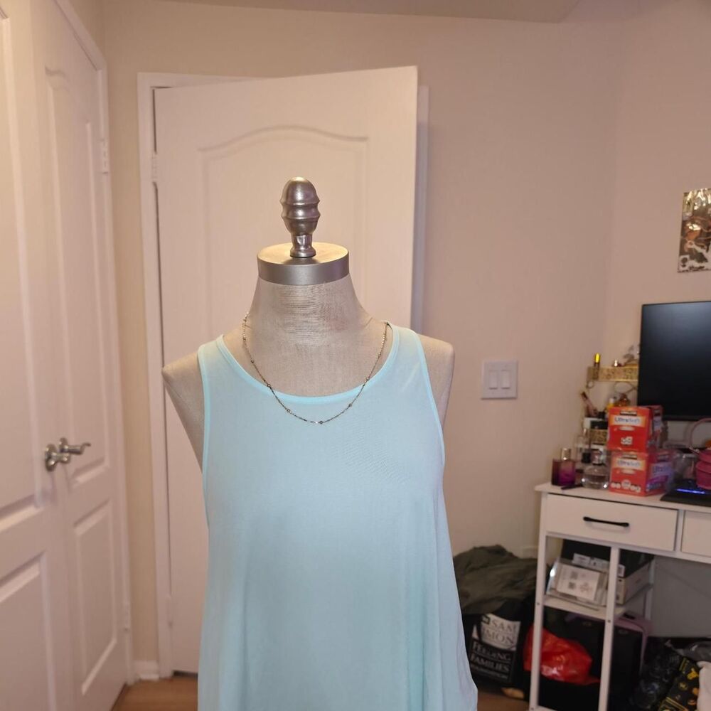 Lululemon Women's Blue and Green Vest